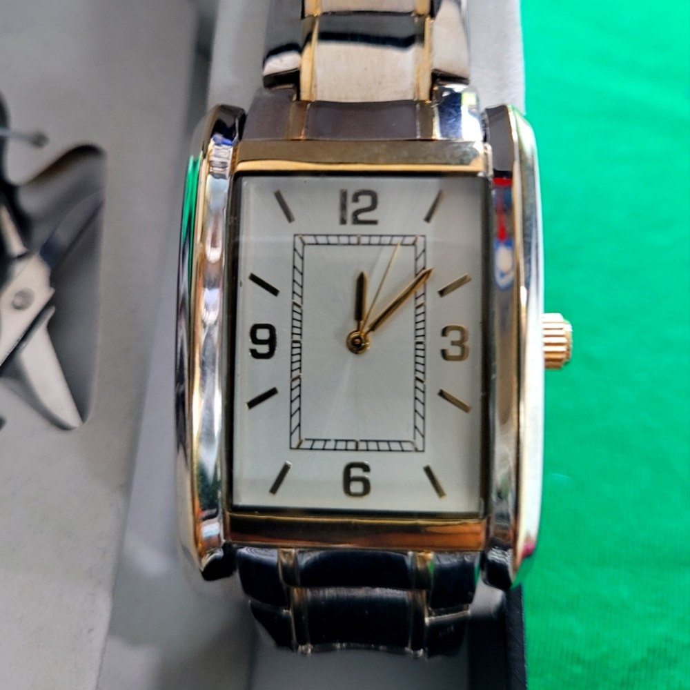 Allude Rectangular Men's Watch with Multi Purpose Keychain